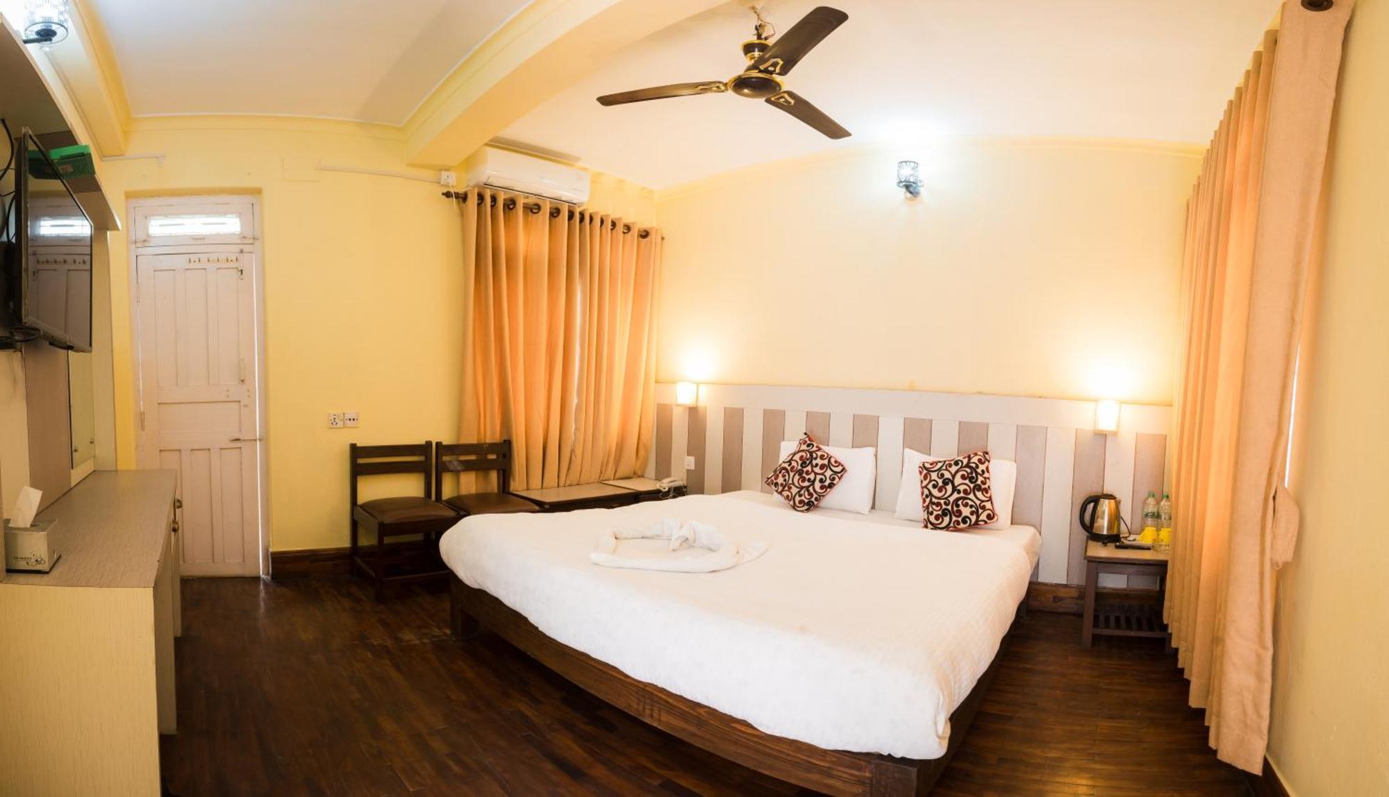 Hotel Angel Pokhara Eksteriør billede