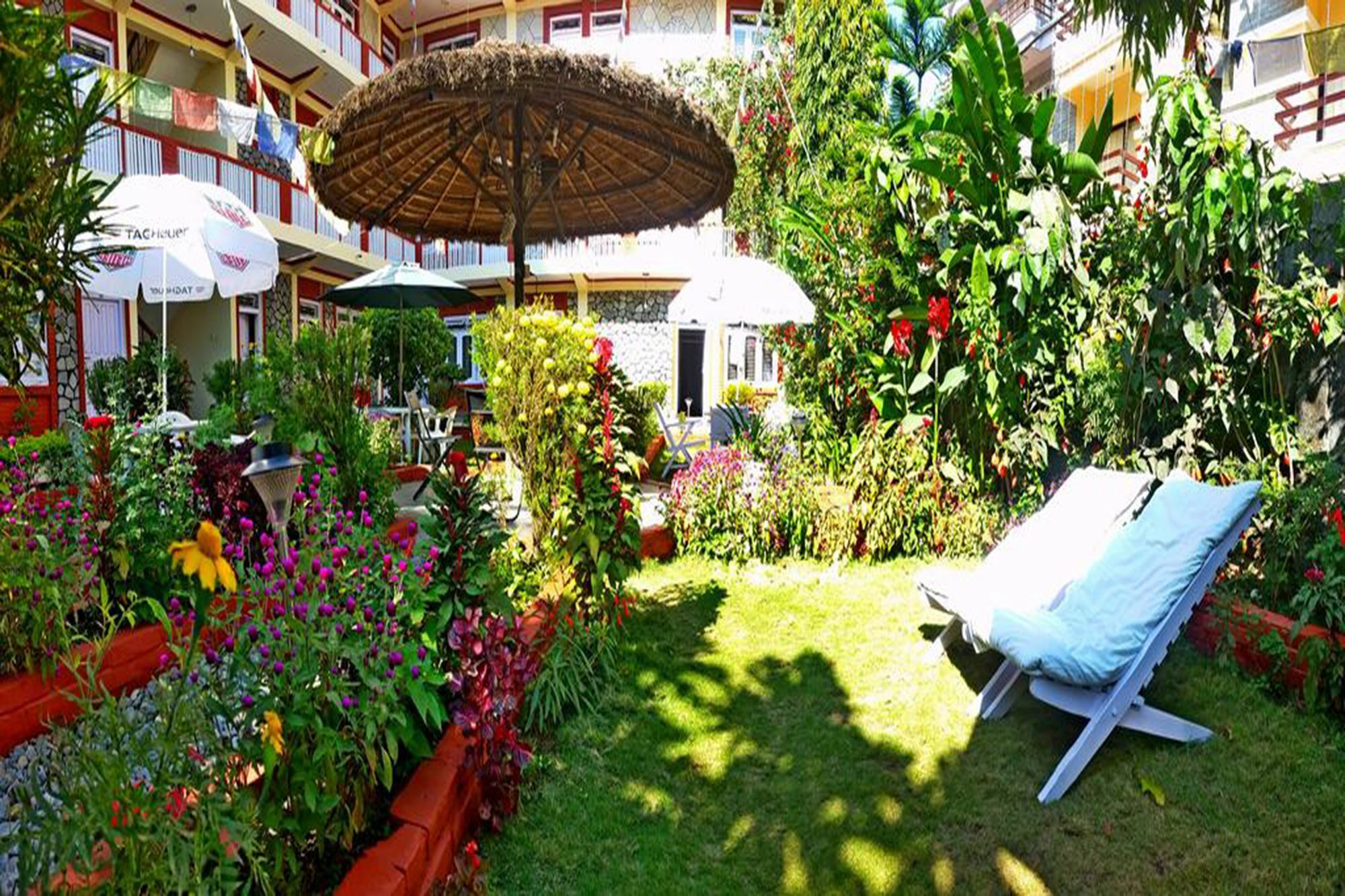 Hotel Angel Pokhara Eksteriør billede